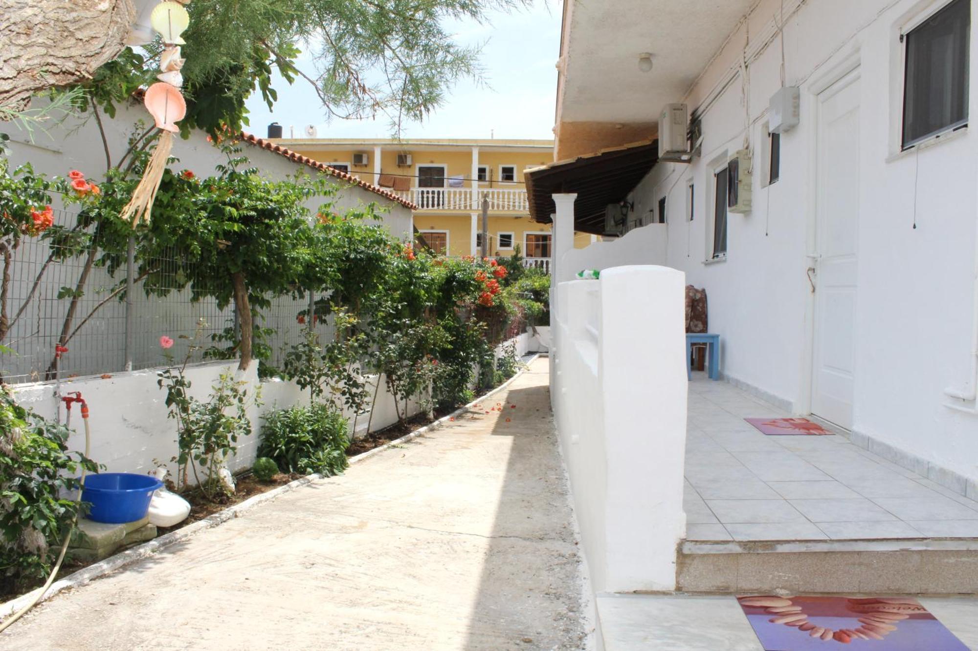Pantelis Apartments Agios Georgios  Exterior photo